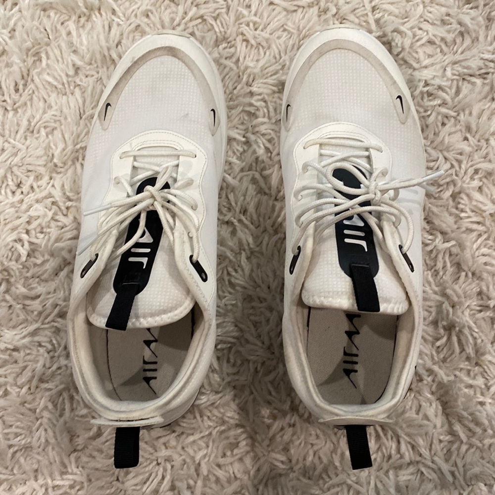 Men’s Nike AirMax size 12 white / black tennis shoes, worn once